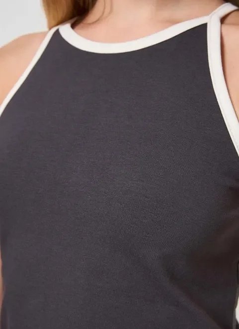 blusa halter detalhe contrastante blusa halter detalhe contrastante