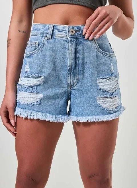 short jeans hot pants com barra desfiada short jeans hot pants com barra desfiada