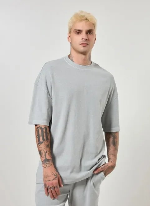 camiseta oversized em ribana estonada camiseta oversized em ribana estonada