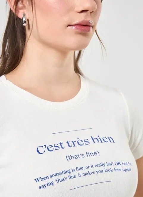 blusa off-white com escrito blusa off-white com escrito