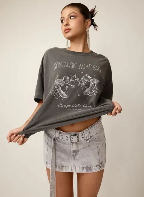 camiseta box oversized estonada anjos camiseta box oversized estonada anjos