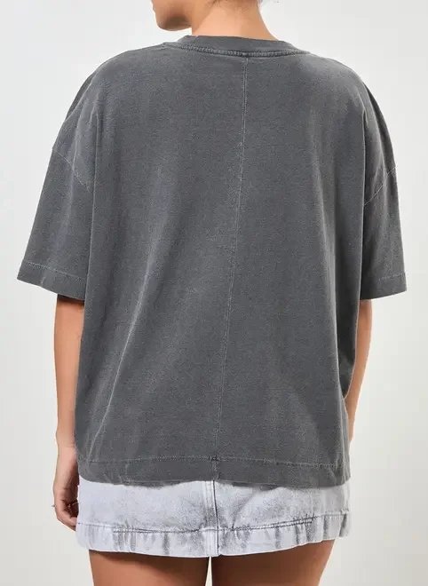camiseta box oversized estonada anjos camiseta box oversized estonada anjos