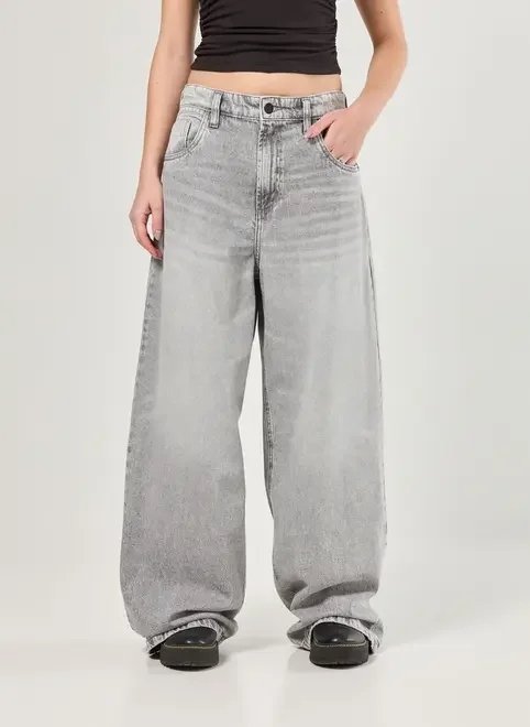 calça super jeans wide leg cintura baixa calça super jeans wide leg cintura baixa