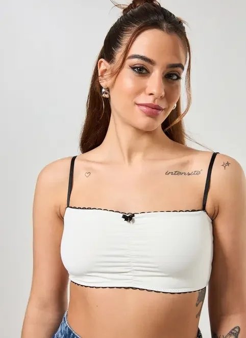 top cropped off-white com lacinho top cropped off-white com lacinho
