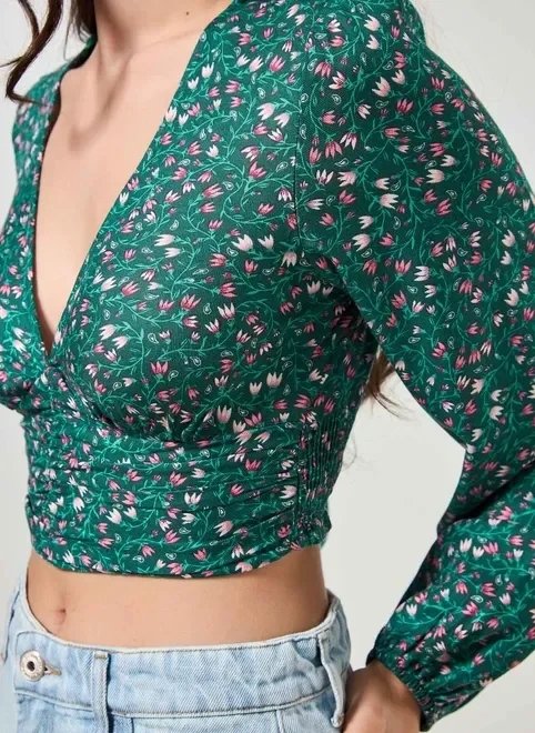 cropped manga longa bufante verde florido cropped manga longa bufante verde florido