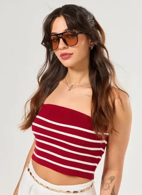 blusa tube top listrada em tricô blusa tube top listrada em tricô