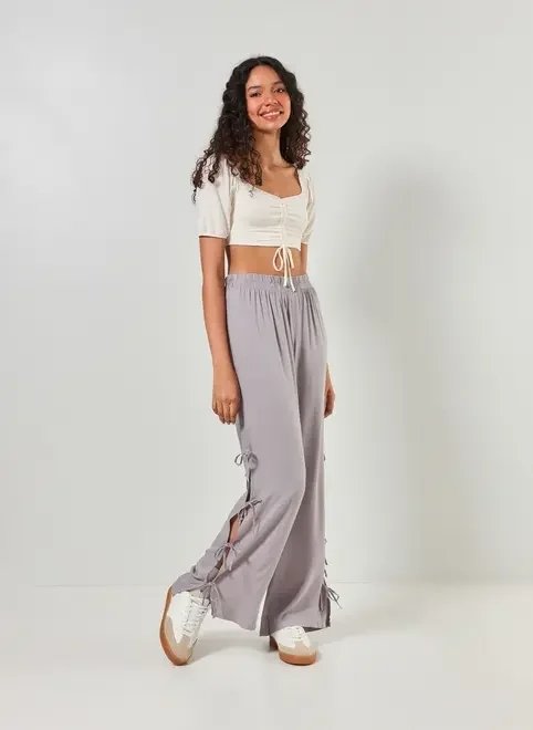 blusa cropped com franzido manga bufante blusa cropped com franzido manga bufante