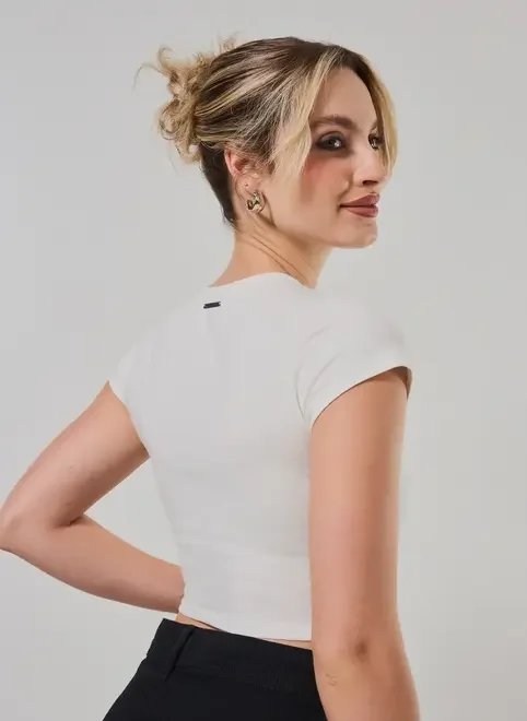 blusa off-white paris com amarração blusa off-white paris com amarração