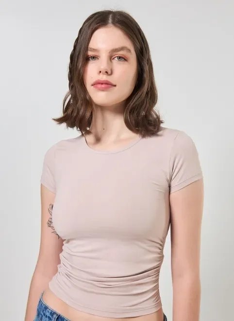blusa de manga curta em poliamida blusa de manga curta em poliamida