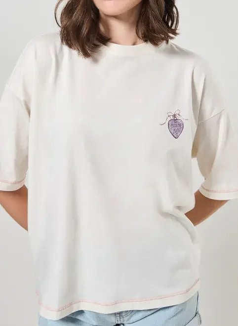 camiseta box oversized cowgirl camiseta box oversized cowgirl