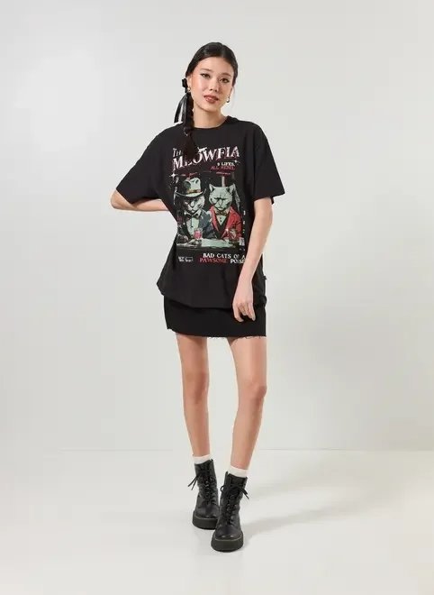 camiseta oversized preta meowfia camiseta oversized preta meowfia