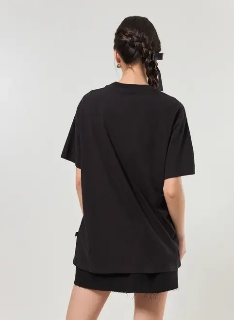 camiseta oversized preta meowfia camiseta oversized preta meowfia