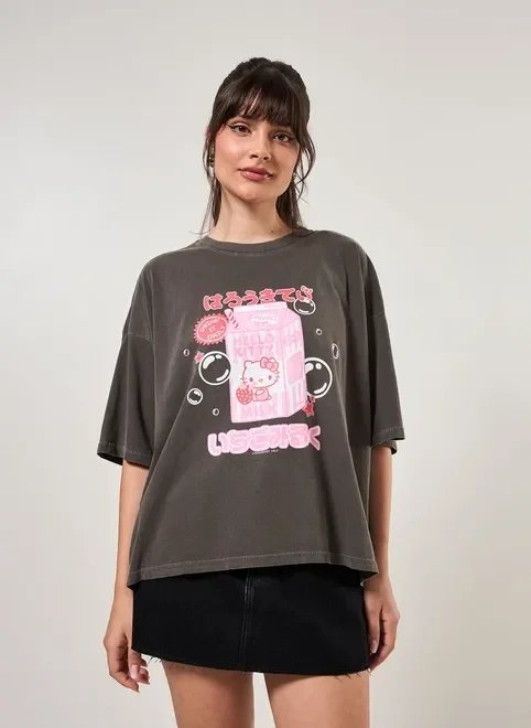 camiseta box oversized estonada hello kitty camiseta box oversized estonada hello kitty