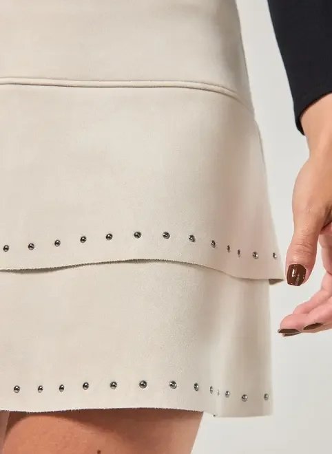 saia suede com babados e tachas saia suede com babados e tachas