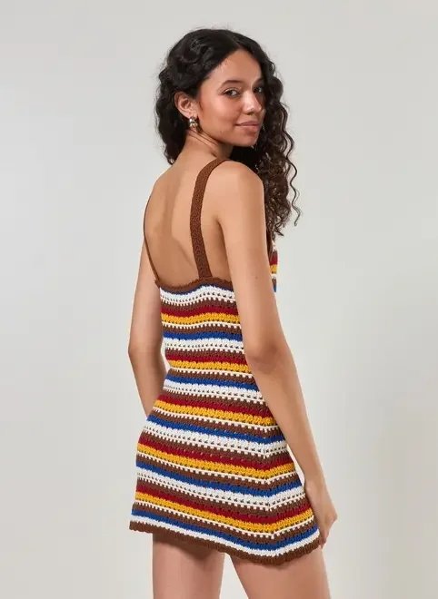 vestido de crochê listrado vestido de crochê listrado