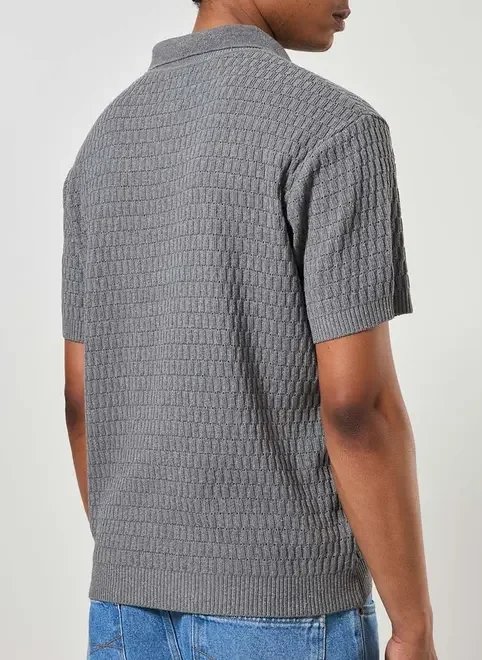 camisa polo cinza em tricô camisa polo cinza em tricô