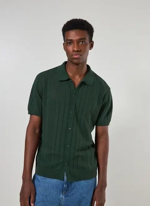 camisa manga curta box em tricô camisa manga curta box em tricô