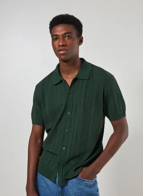 camisa manga curta box em tricô camisa manga curta box em tricô