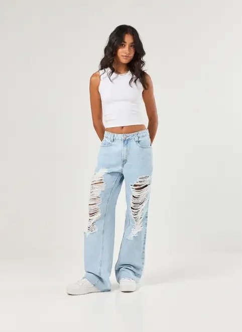 calça jeans wide leg clara destroyed calça jeans wide leg clara destroyed