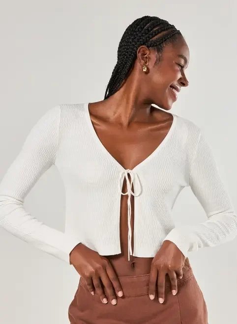 blusa manga longa branca com lacinho blusa manga longa branca com lacinho