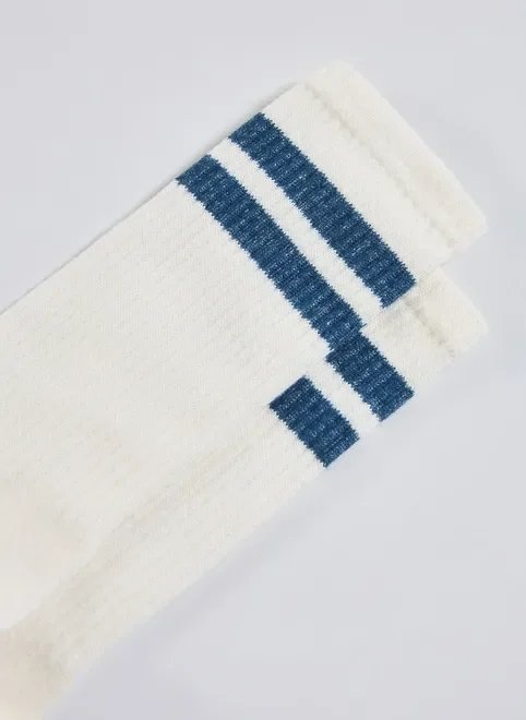 meia off-white com listras em azul escuro meia off-white com listras em azul escuro