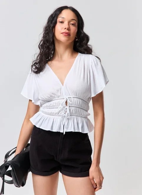 blusa branca amarração lacinhos blusa branca amarração lacinhos