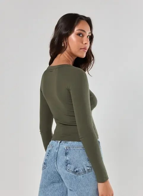 blusa manga longa decote v blusa manga longa decote v