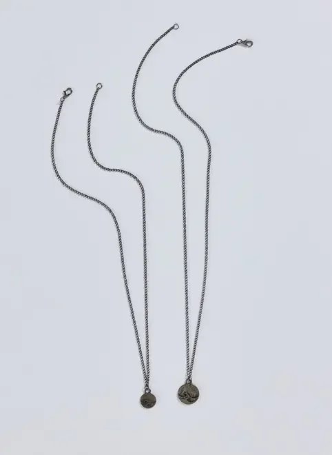 conjunto dois colares prateado envelhecido ondas conjunto dois colares prateado envelhecido ondas