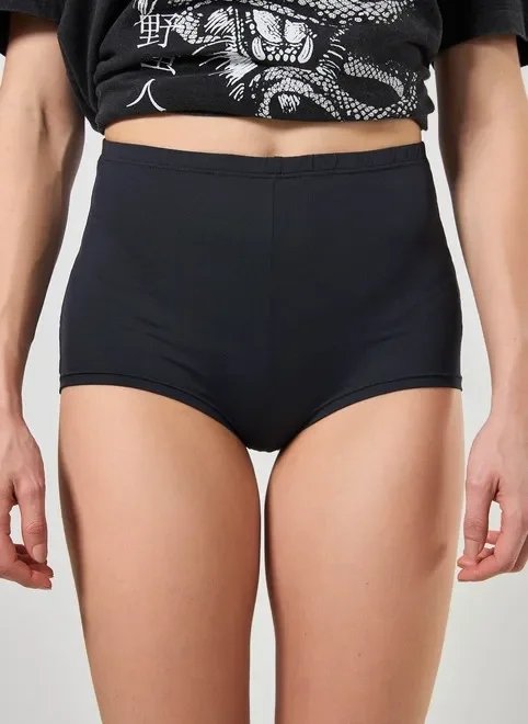 short hot pants preto short hot pants preto