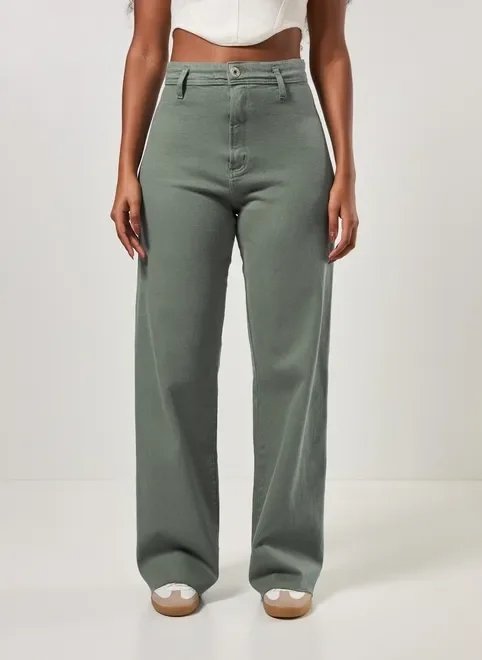 calça wide leg em sarja verde calça wide leg em sarja verde