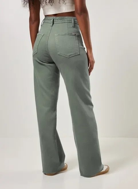 calça wide leg em sarja verde calça wide leg em sarja verde