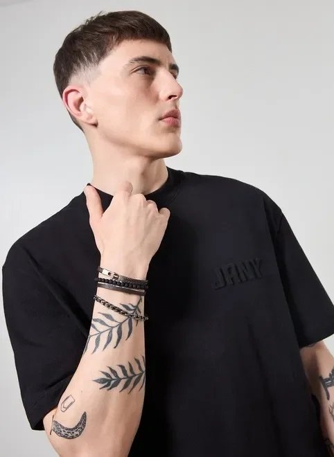 conjunto pulseiras pretas e prata velha conjunto pulseiras pretas e prata velha