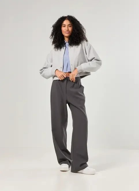 calça alfaiataria reta chumbo calça alfaiataria reta chumbo