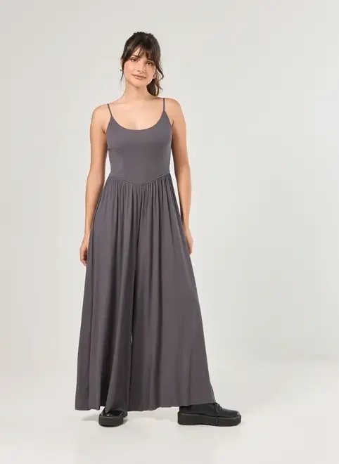 macacão de alcinha em ribana cinza macacão de alcinha em ribana cinza