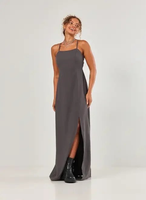 vestido longo com fenda e amarração vestido longo com fenda e amarração