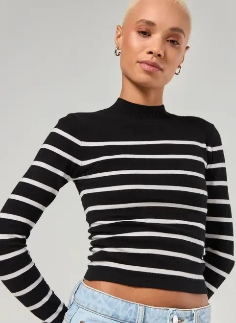 blusa malha retilínea manga longa blusa malha retilínea manga longa