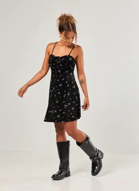 vestido curto veludo preto florido vestido curto veludo preto florido