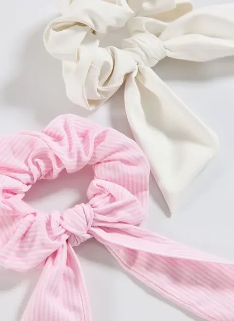 conjunto 2 scrunchies lacinho rosa e branco conjunto 2 scrunchies lacinho rosa e branco
