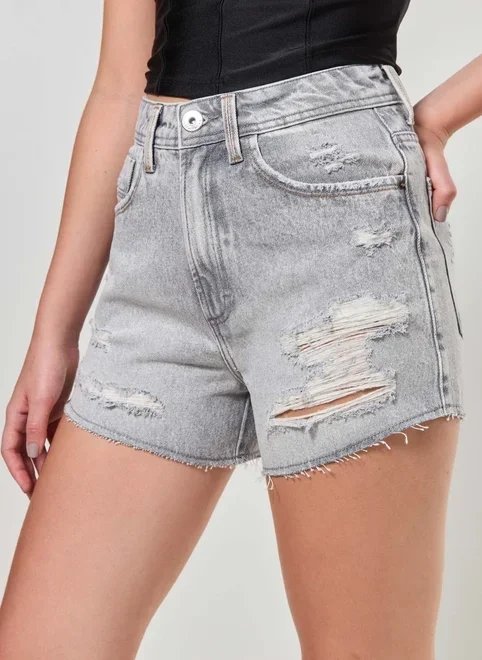 short jeans cinza desfiado short jeans cinza desfiado