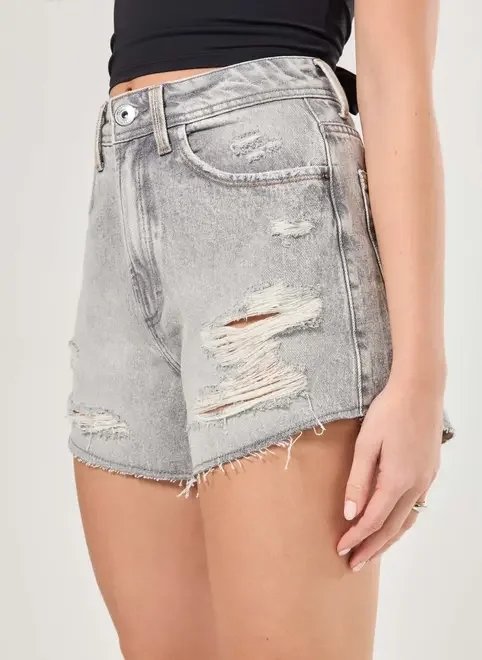 short jeans cinza desfiado short jeans cinza desfiado