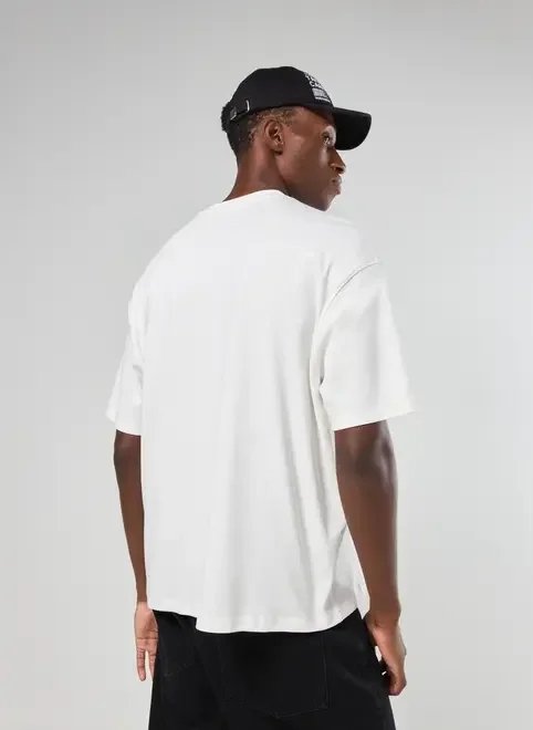 camiseta box branca estampa emborrachada camiseta box branca estampa emborrachada