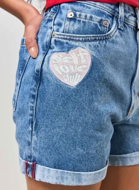 short jeans cintura alta patchs short jeans cintura alta patchs