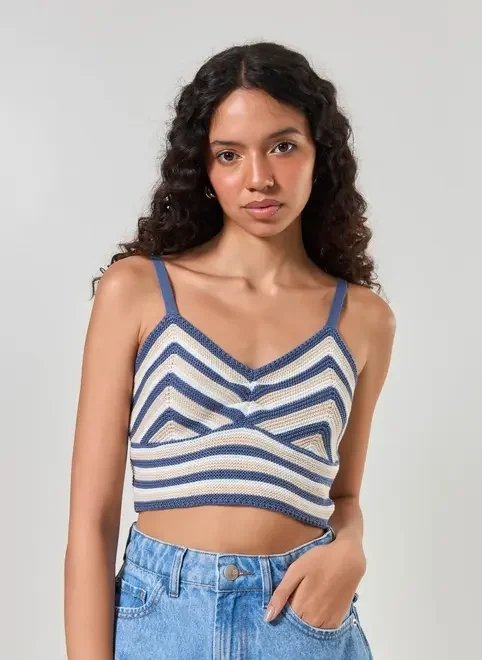 cropped tricô listras azul e bege cropped tricô listras azul e bege