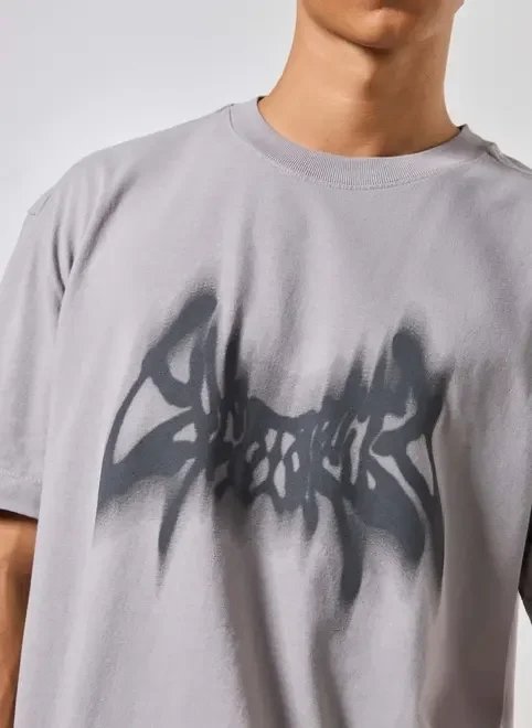 camiseta box cropped em malhão cinza camiseta box cropped em malhão cinza