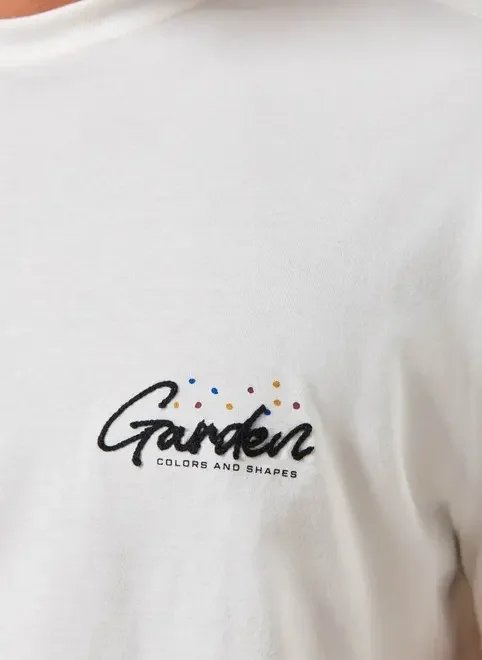 camiseta off-white garden bordado camiseta off-white garden bordado