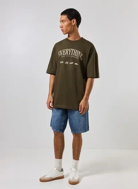 camiseta oversized verde everything camiseta oversized verde everything