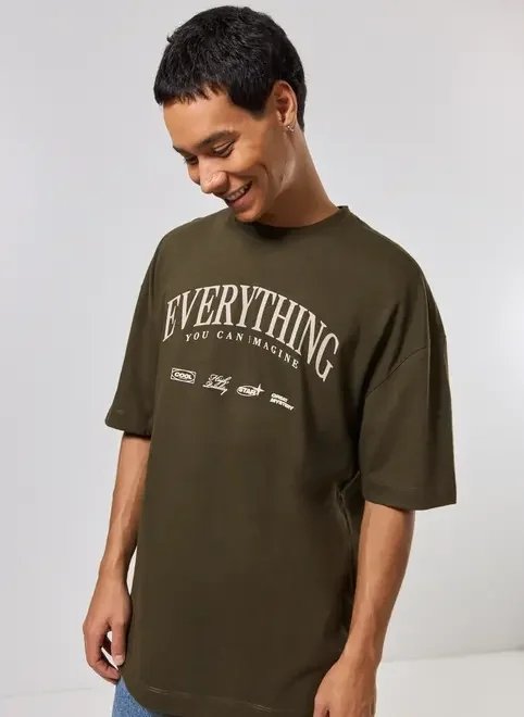 camiseta oversized verde everything camiseta oversized verde everything