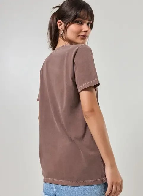 camiseta marrom estonada estampa mística camiseta marrom estonada estampa mística