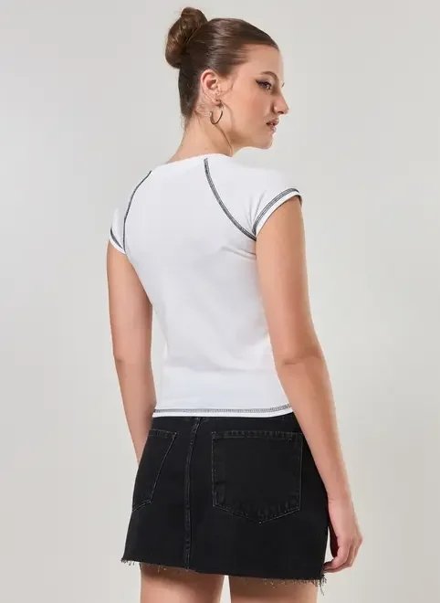 blusa branca raglan drink doguinho blusa branca raglan drink doguinho