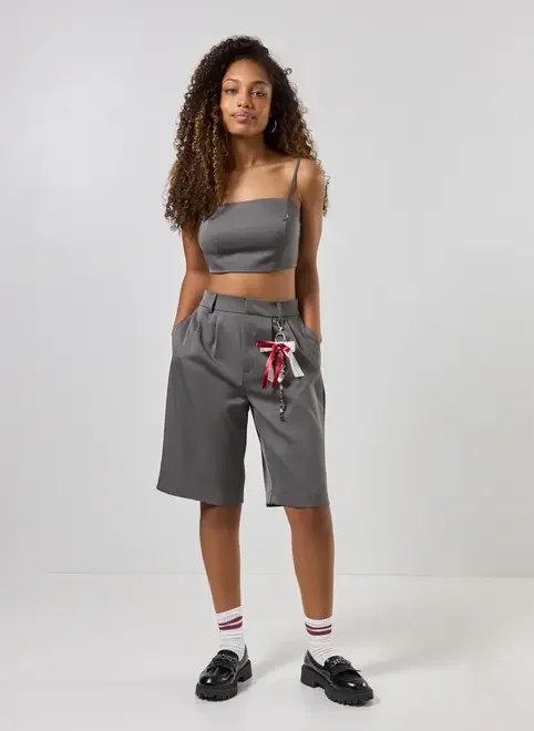 cropped reto alfaiataria chumbo cropped reto alfaiataria chumbo